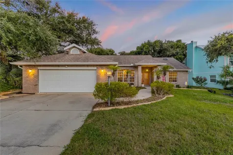 815 E 7th Avenue New Smyrna Beach FL 32169