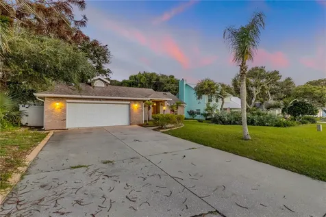 815 E 7th Avenue New Smyrna Beach FL 32169