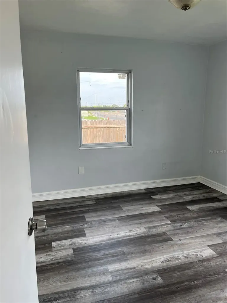 1206 E Canal Street Mulberry FL 33860