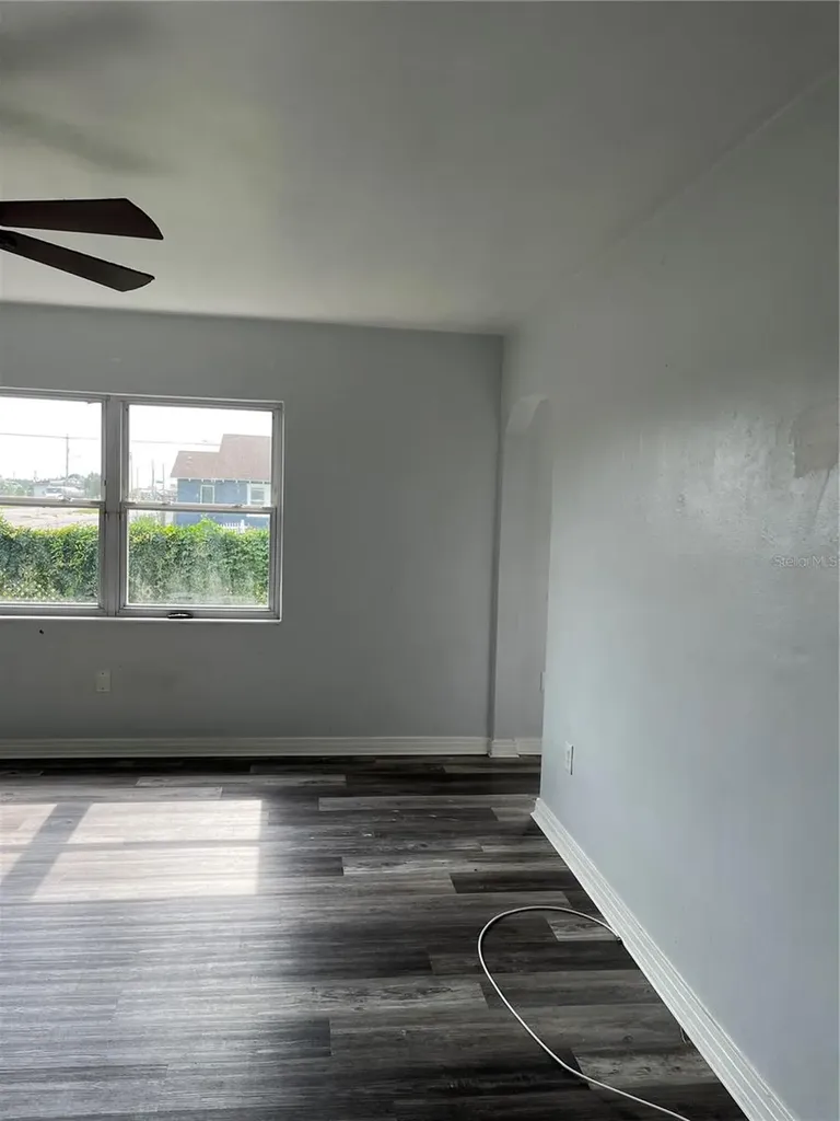 1206 E Canal Street Mulberry FL 33860