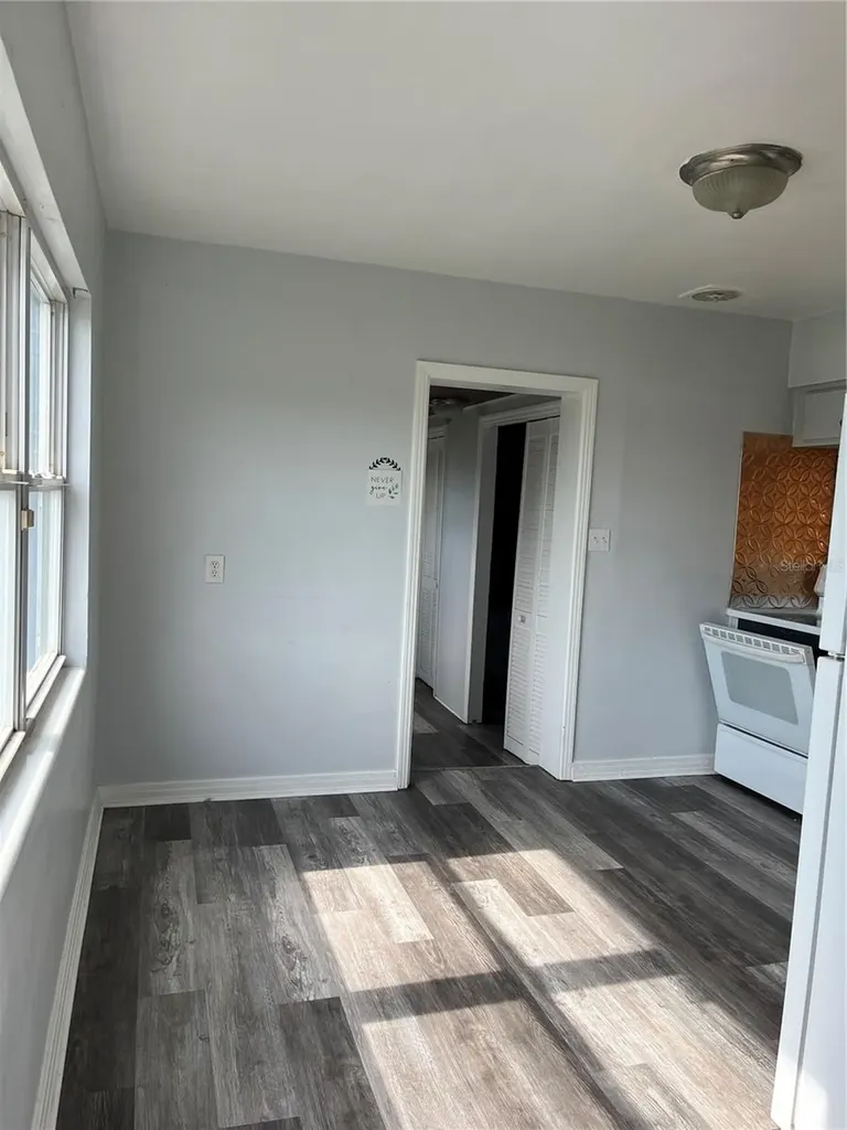 1206 E Canal Street Mulberry FL 33860