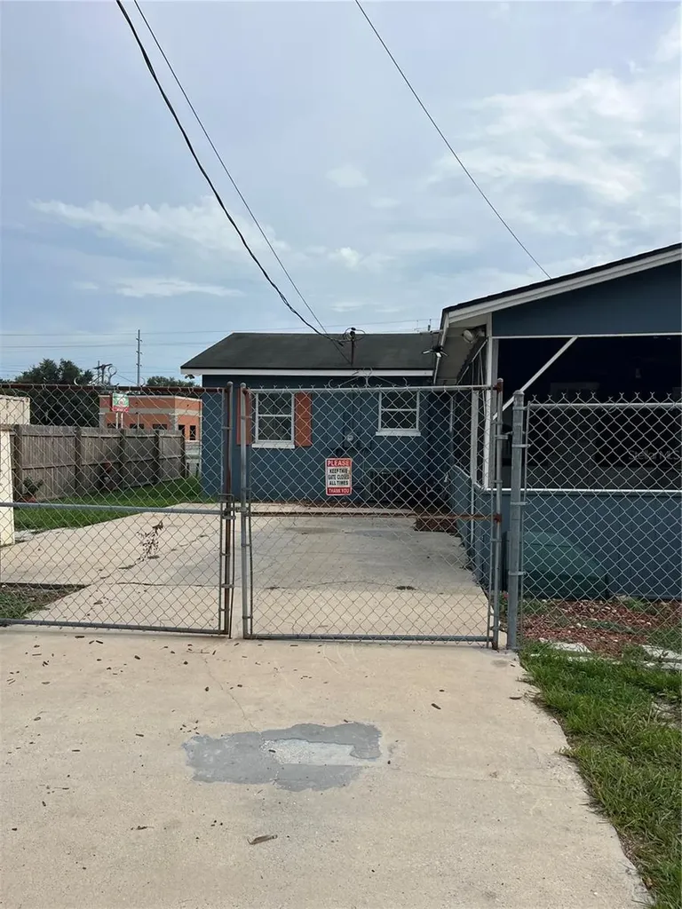 1206 E Canal Street Mulberry FL 33860