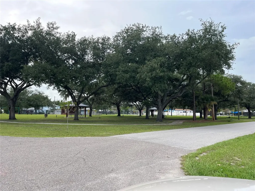 1206 E Canal Street Mulberry FL 33860