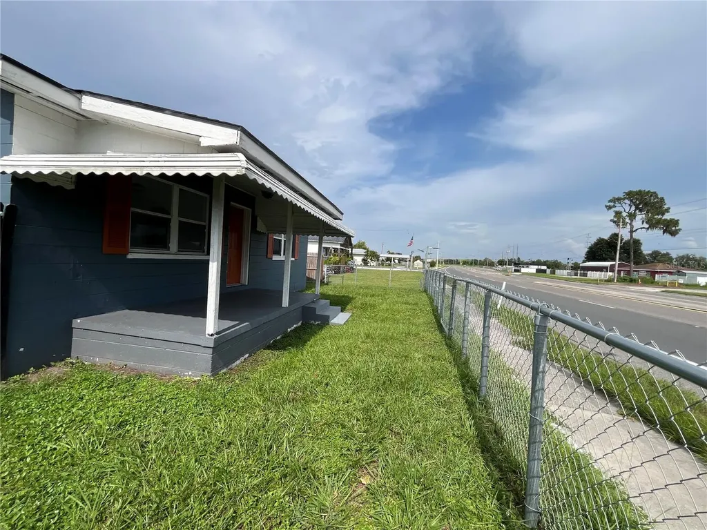 1206 E Canal Street Mulberry FL 33860