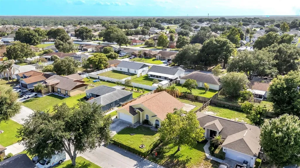 7493 Briarbay Loop Lakeland FL 33810