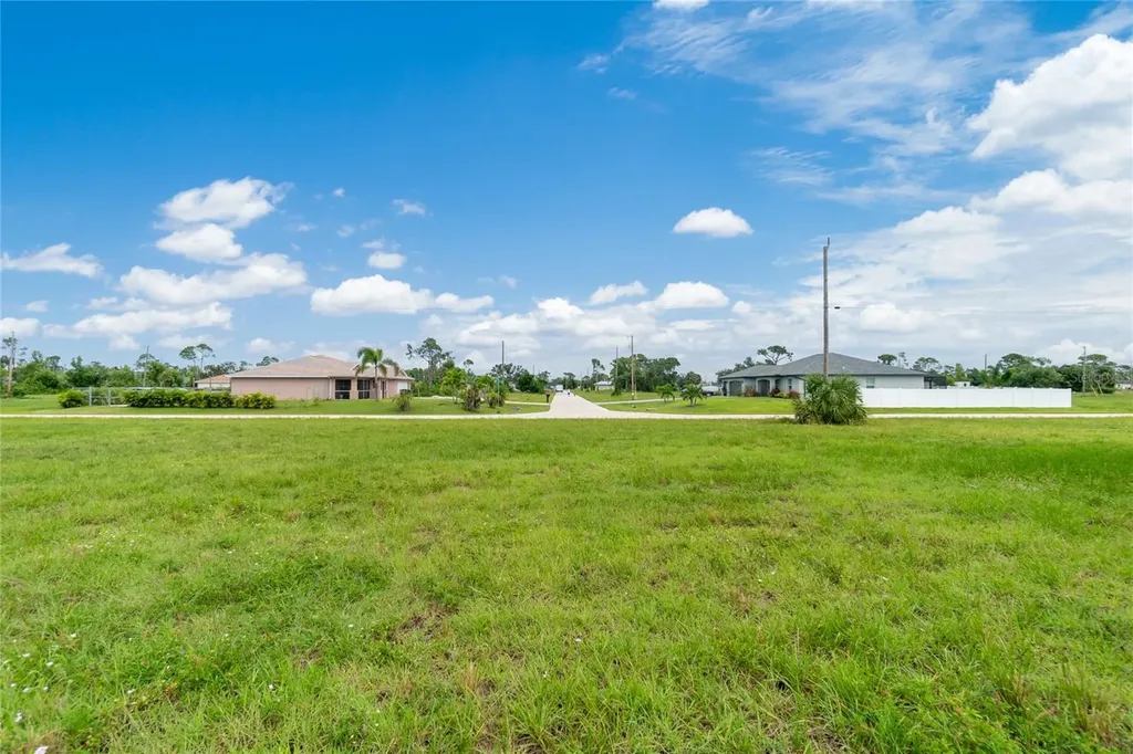 3902 NW 41st Lane Cape Coral FL 33993