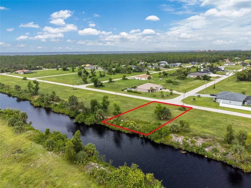 3902 NW 41st Lane Cape Coral FL 33993