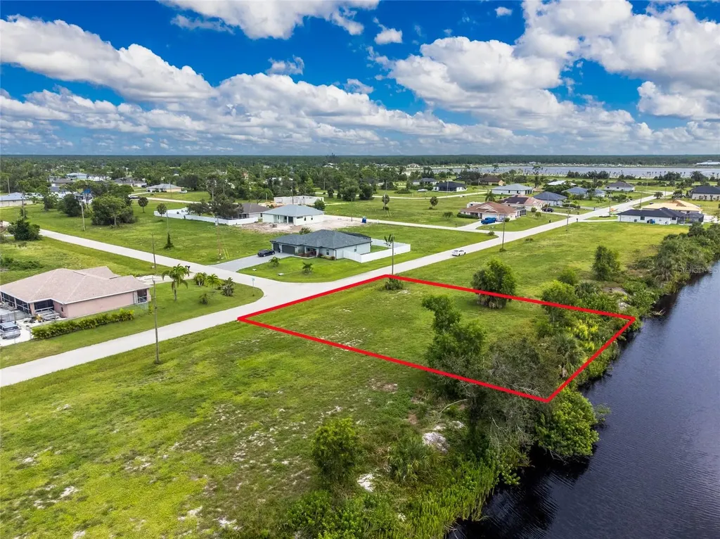 3902 NW 41st Lane Cape Coral FL 33993