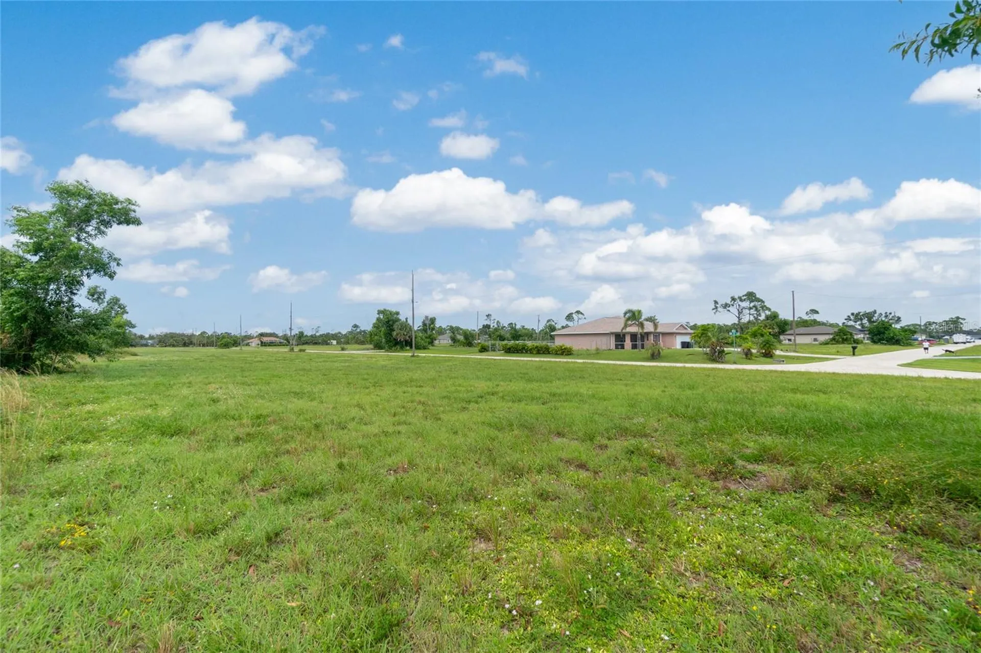 3902 NW 41st Lane Cape Coral FL 33993