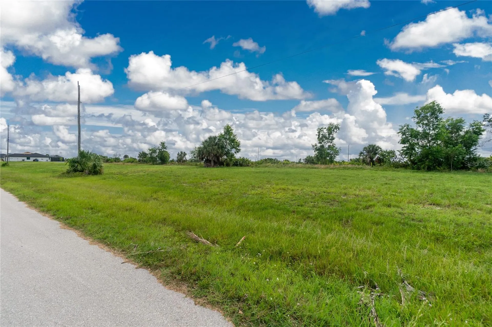 3902 NW 41st Lane Cape Coral FL 33993