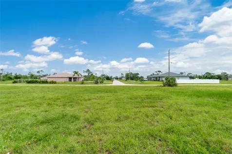 3902 NW 41st Lane Cape Coral FL 33993