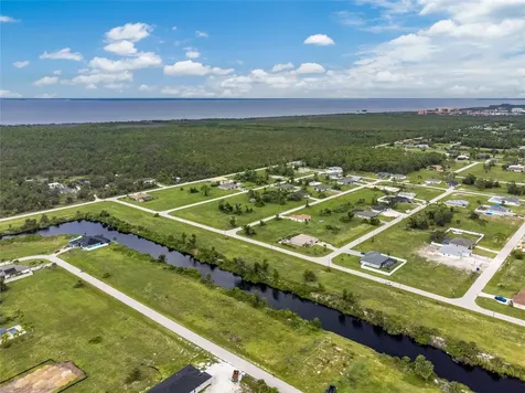 3902 NW 41st Lane Cape Coral FL 33993