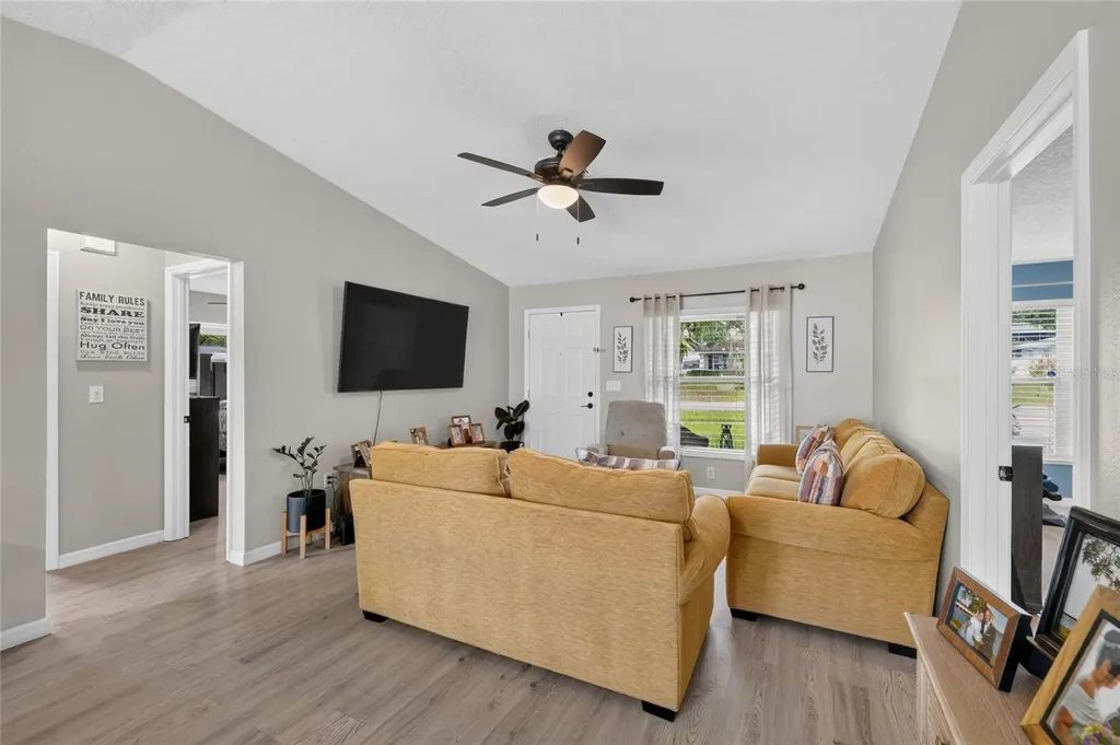 599 Magnolia Ridge Avenue Tavares FL 32778