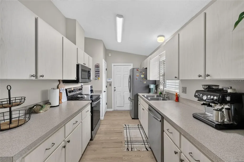 599 Magnolia Ridge Avenue Tavares FL 32778