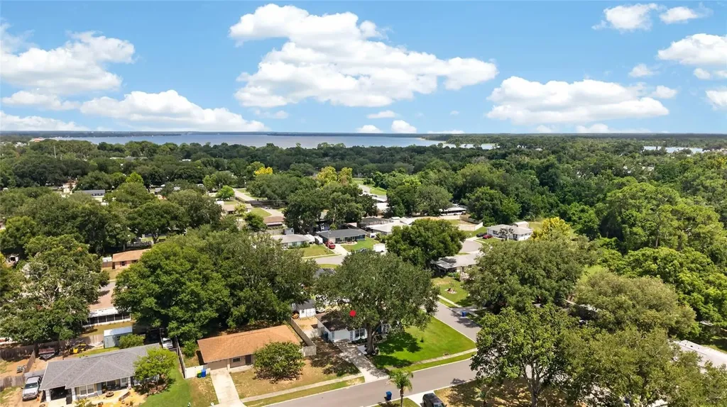 599 Magnolia Ridge Avenue Tavares FL 32778