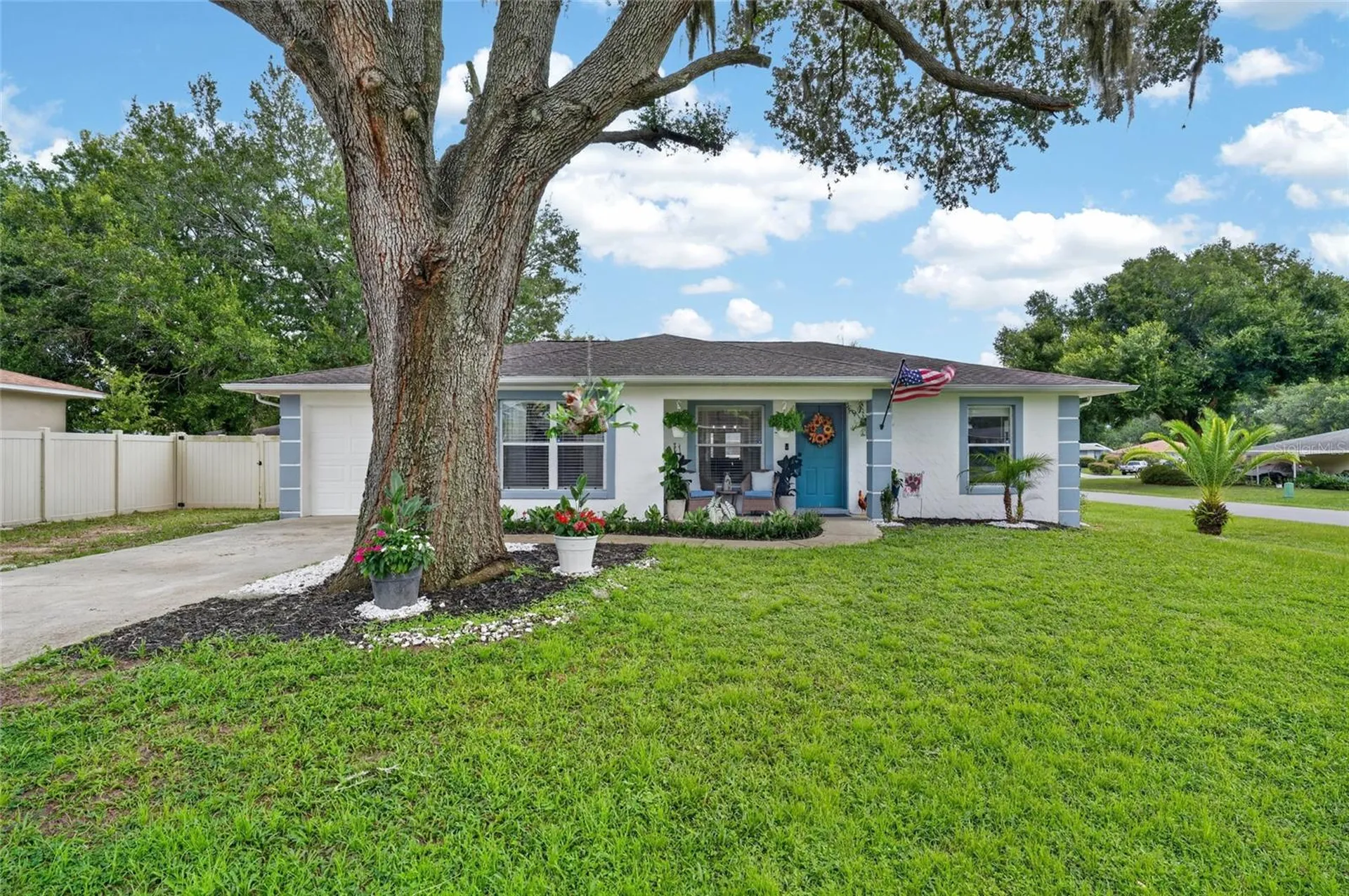 599 Magnolia Ridge Avenue Tavares FL 32778
