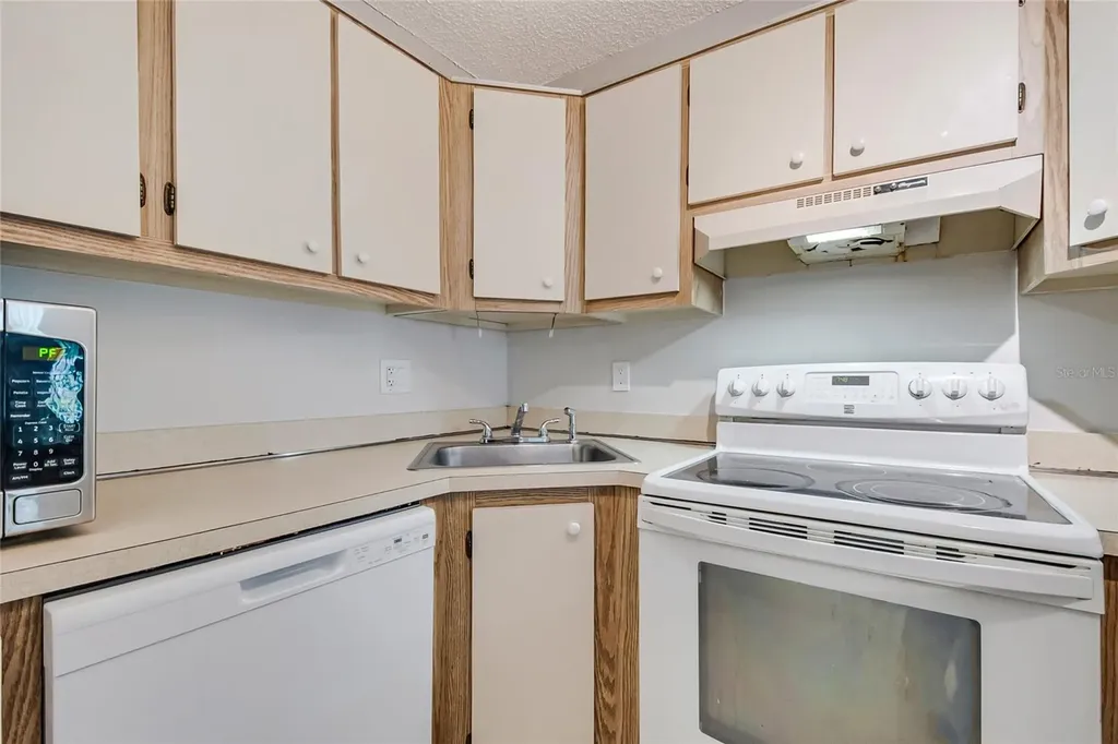 8201 Sun Spring Circle Orlando FL 32825