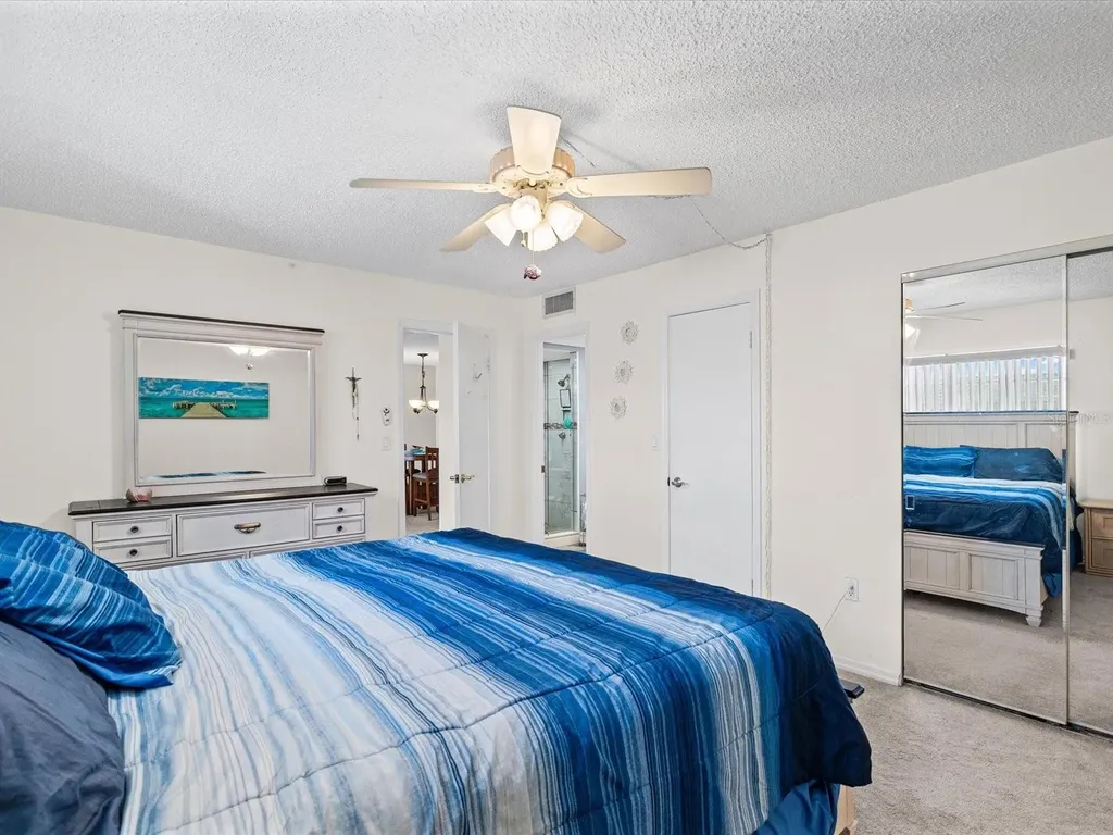 6800 20th Avenue N St Petersburg FL 33710
