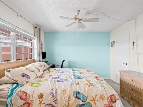 6800 20th Avenue N St Petersburg FL 33710