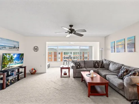 6800 20th Avenue N St Petersburg FL 33710