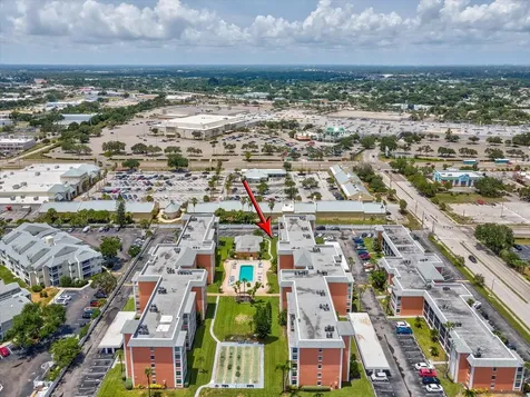 6800 20th Avenue N St Petersburg FL 33710