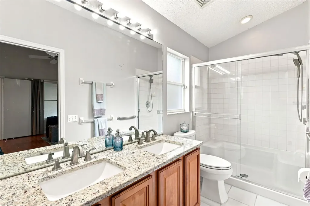 10718 Cherry Oak Circle Orlando FL 32817