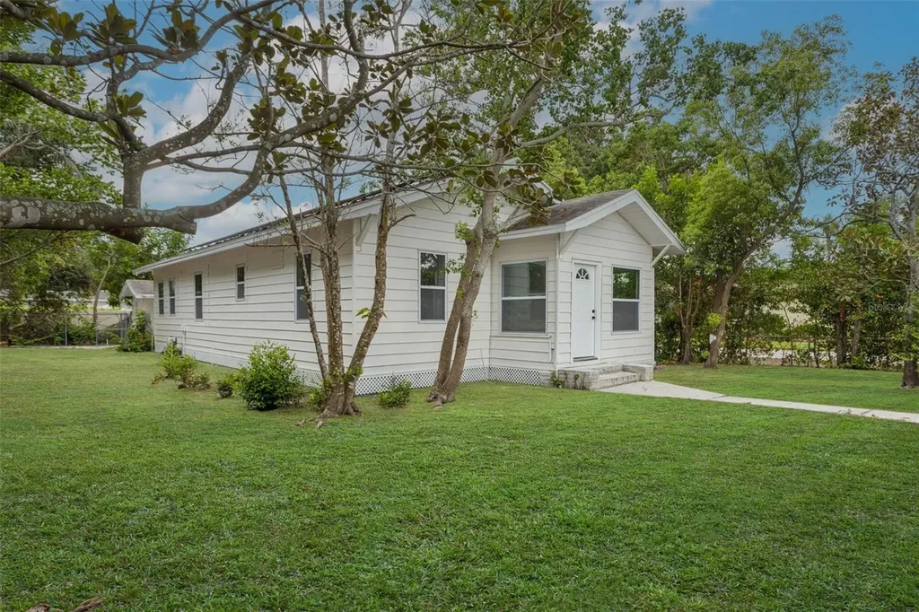 4660 7th Avenue N St Petersburg FL 33713