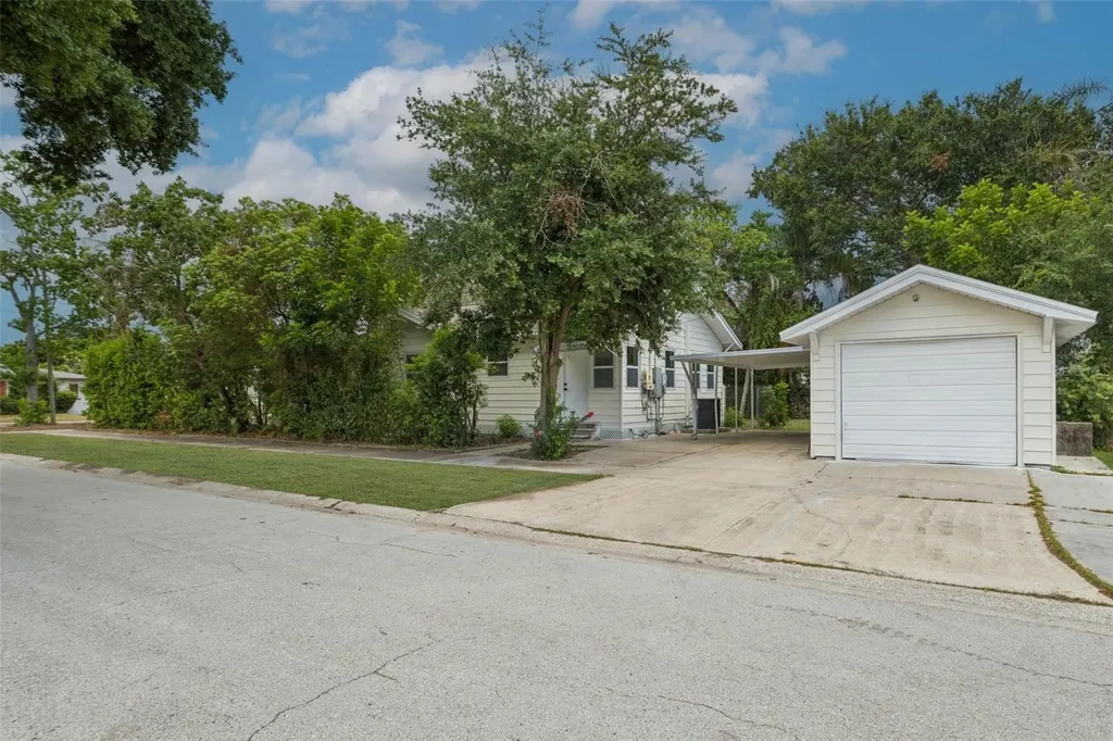 4660 7th Avenue N St Petersburg FL 33713