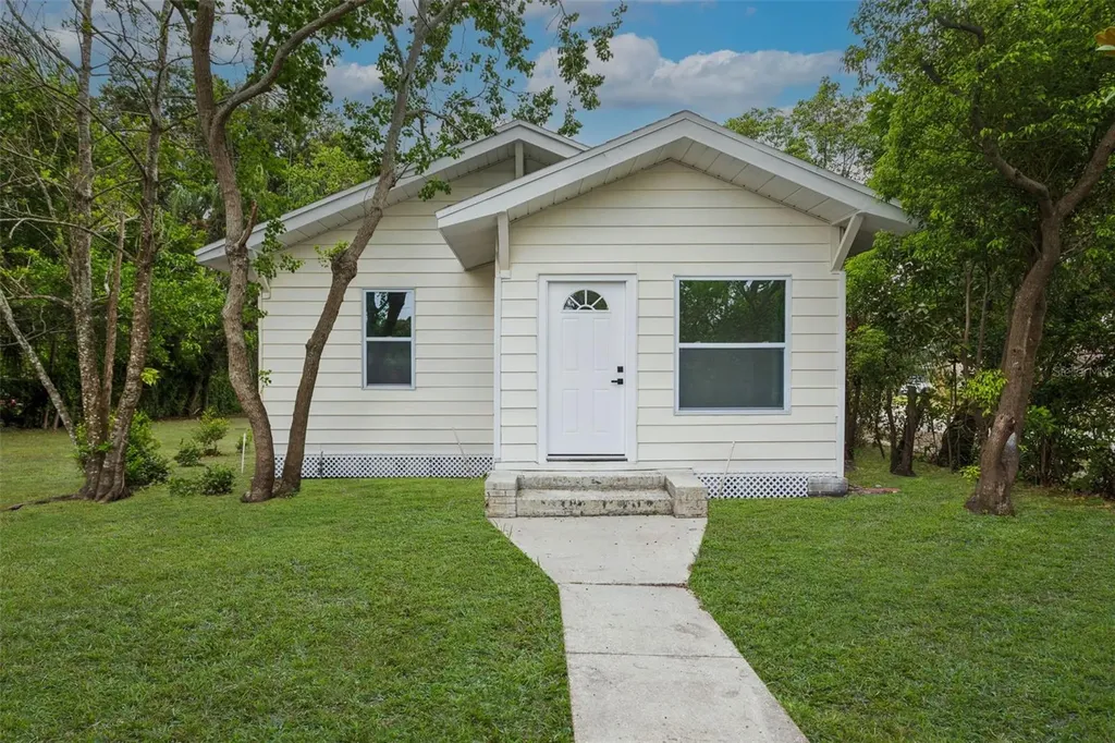 4660 7th Avenue N St Petersburg FL 33713