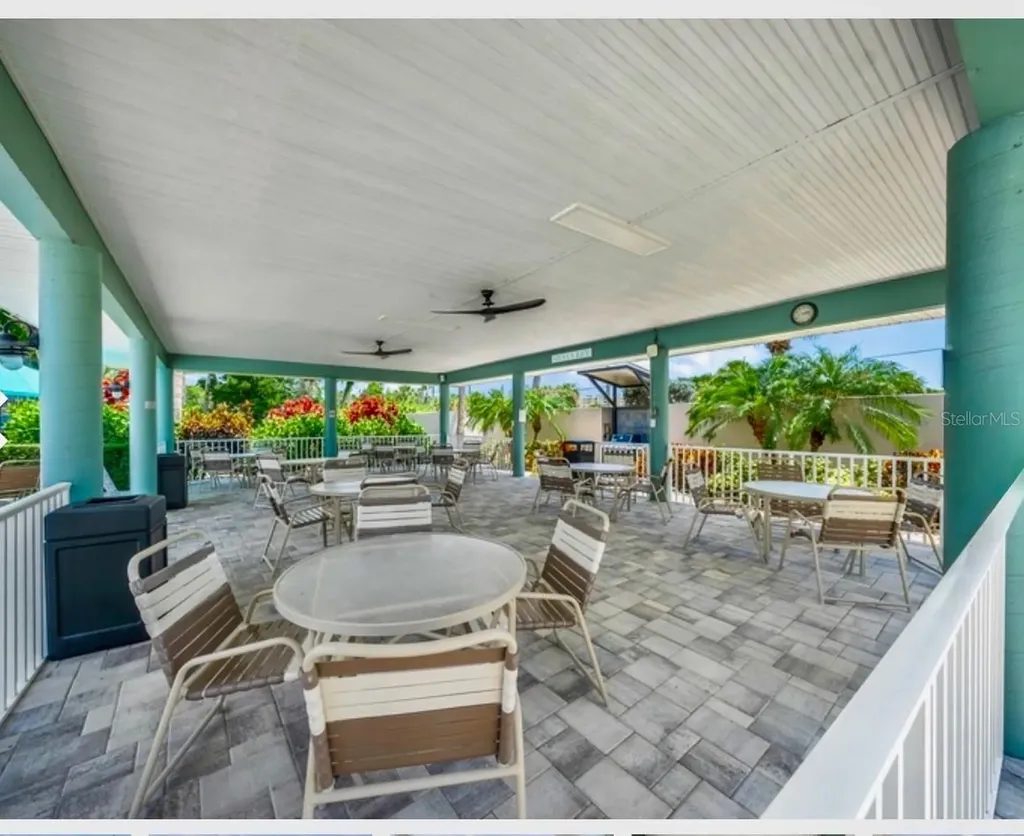 1135 Lake House Circle Sarasota FL 34242