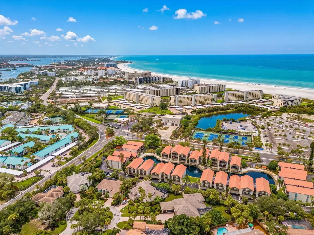 1135 Lake House Circle Sarasota FL 34242