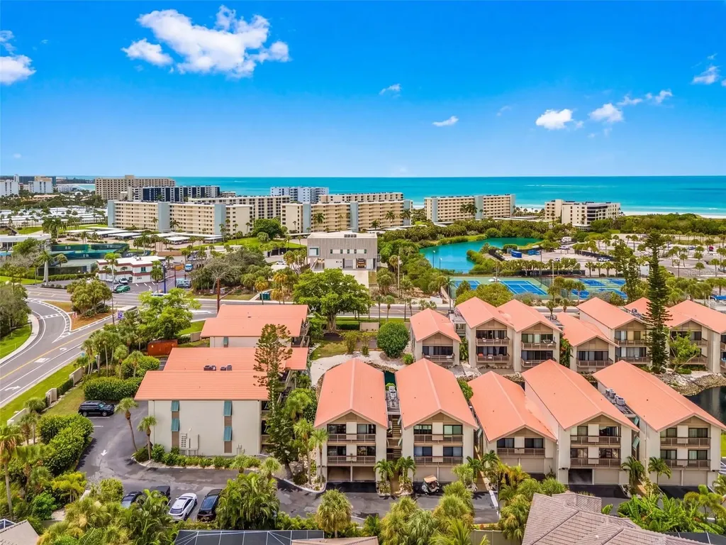 1135 Lake House Circle Sarasota FL 34242