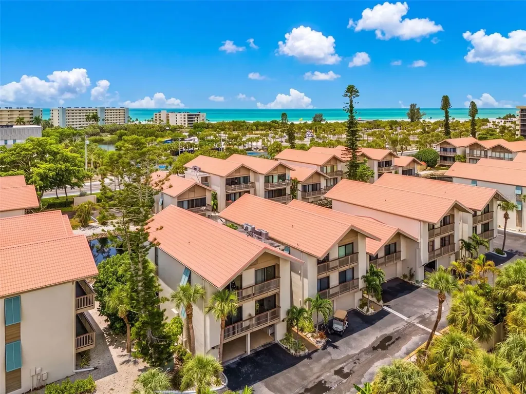 1135 Lake House Circle Sarasota FL 34242