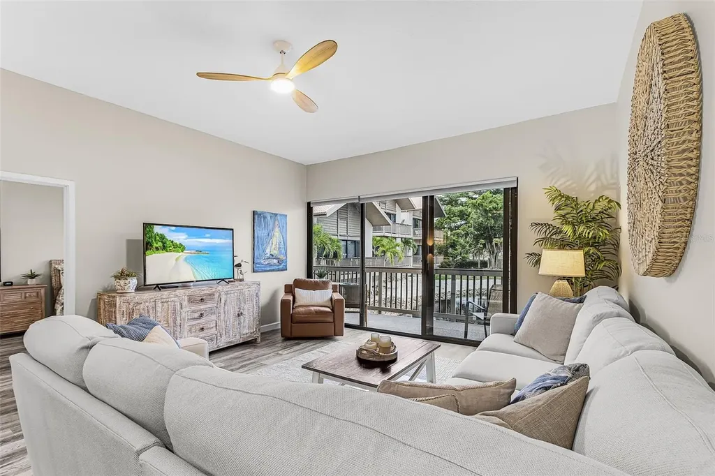 1135 Lake House Circle Sarasota FL 34242