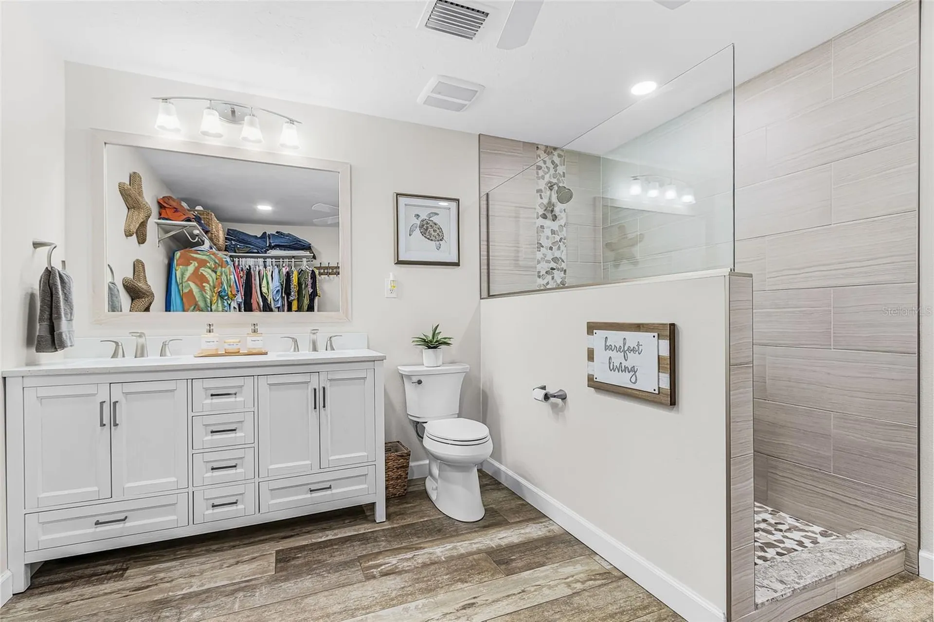 1135 Lake House Circle Sarasota FL 34242