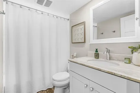 1135 Lake House Circle Sarasota FL 34242