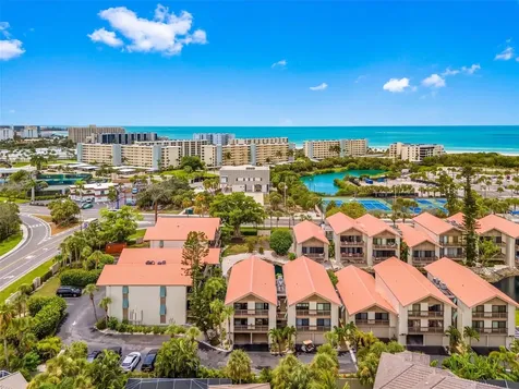 1135 Lake House Circle Sarasota FL 34242