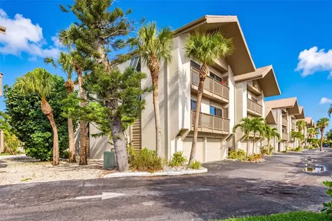 1135 Lake House Circle Sarasota FL 34242