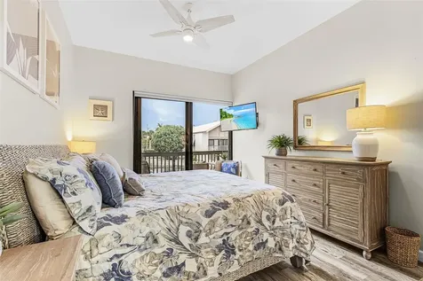 1135 Lake House Circle Sarasota FL 34242