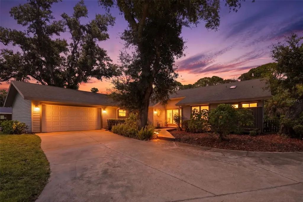 881 Pinto Circle Nokomis FL 34275