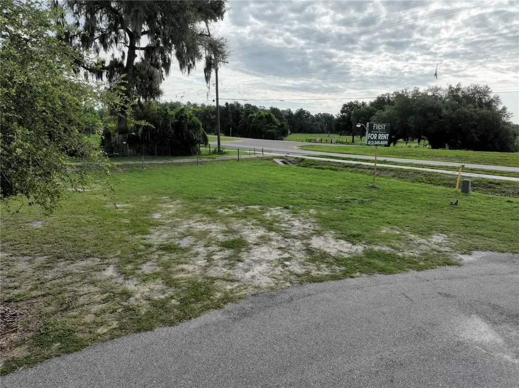 37351 Carringer Road Dade City FL 33523