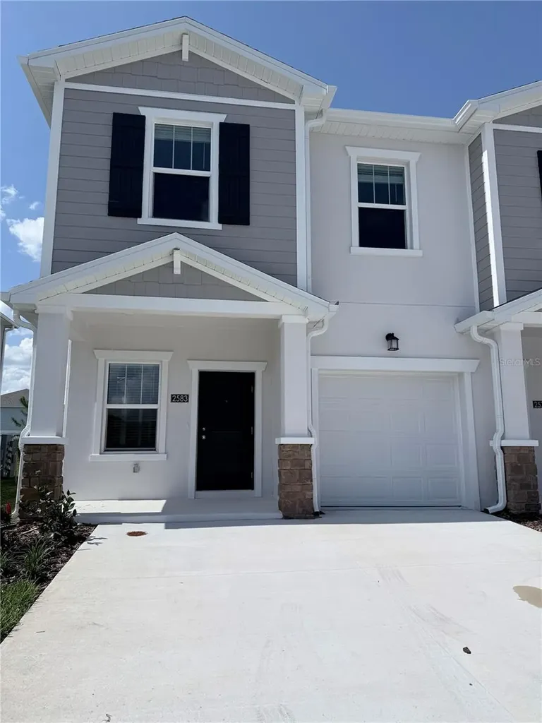 2583 Skyline Loop Kissimmee FL 34758