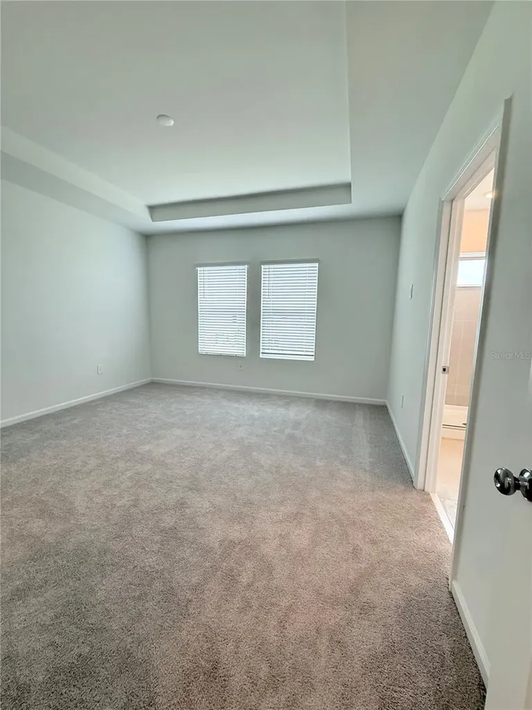 2583 Skyline Loop Kissimmee FL 34758