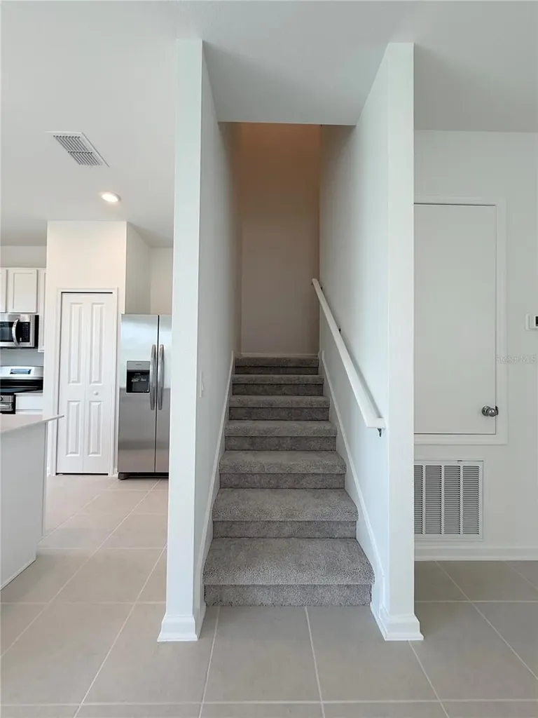 2583 Skyline Loop Kissimmee FL 34758