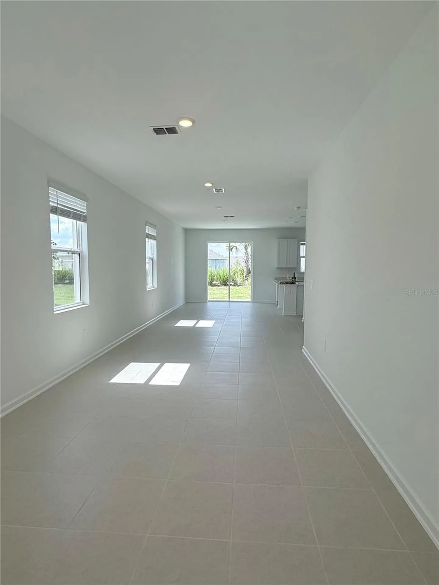 2583 Skyline Loop Kissimmee FL 34758
