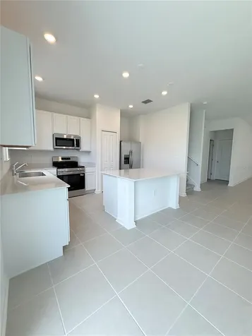 2583 Skyline Loop Kissimmee FL 34758