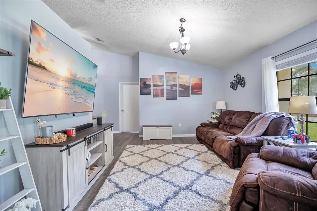 1237 Leatherwood Drive Altamonte Springs FL 32714