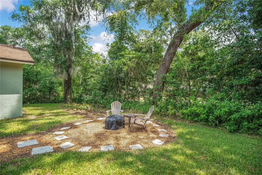 1237 Leatherwood Drive Altamonte Springs FL 32714
