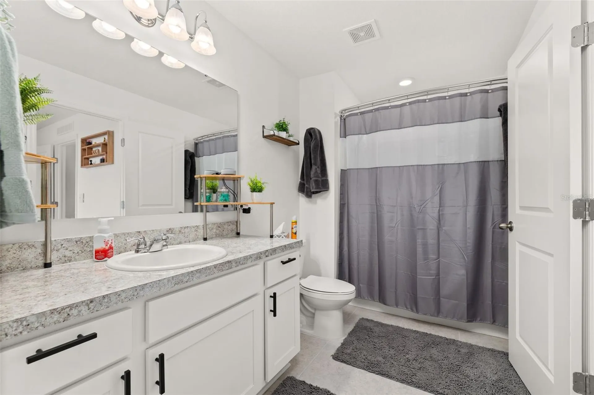 161 Mandovi Street Davenport FL 33837