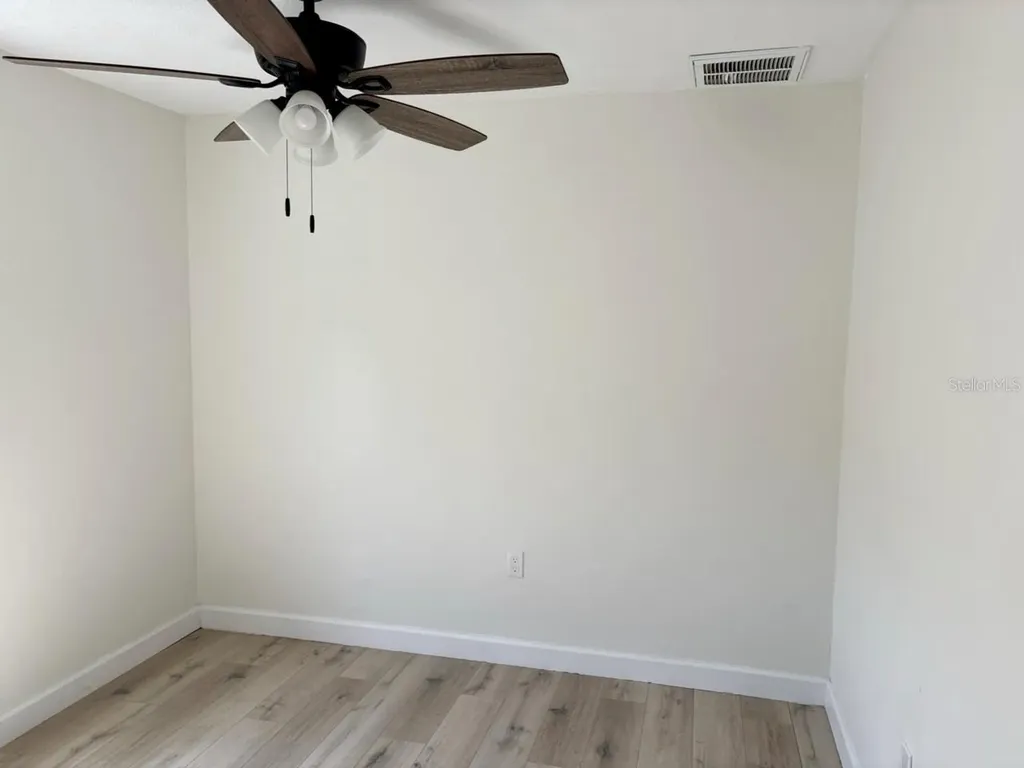 2101 E Ellicott Street Tampa FL 33610